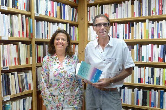 Isabelle et Marc Gaucherand ont repris la librairie Le Bleuet, à Banon (Alpes-de-Haute-Provence), en 2016.