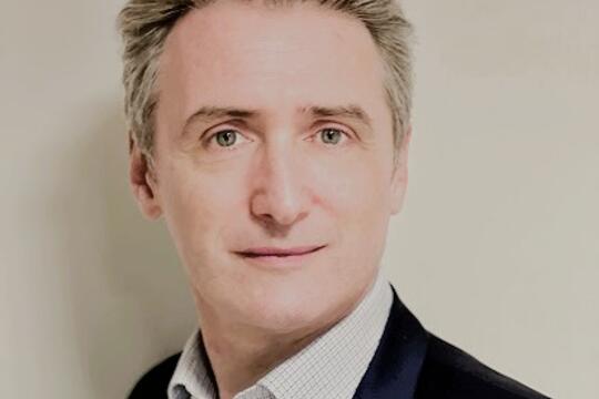 Arnaud Robert (Hachette Livre) entre au Bureau du SNE
