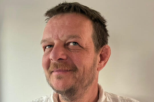 Julien Viteau Chiens Verdier0.jpg