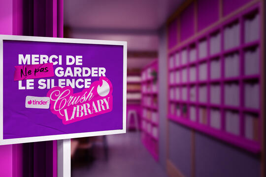 Tinder ouvre «  la bibliothèque la plus bruyante de Paris  » 