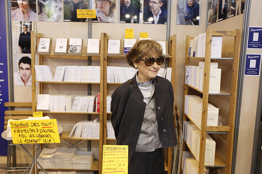 Irène Lindon sur son stand du livre de Paris en 2016