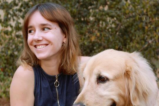 Camille Ruiz Un chien arrive editions Corti0.jpeg