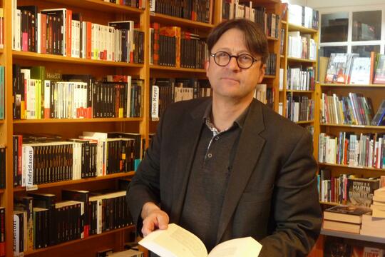Laurent Layet rejoint l'aventure de Brouillon de Culture avec l'ambition d'en faire une grande librairie indépendante et généraliste à Caen