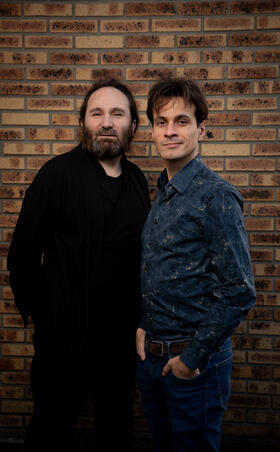 Sebastien Carassou et JeanPhilippe Uzan Lunivers incompris Lumiere sur les zones dombre du cosmos Les Arenes0.jpg