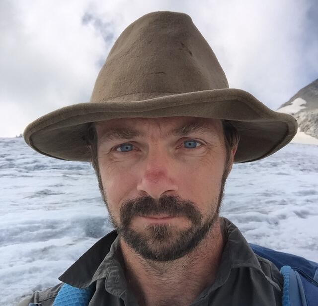 Nick Hunt, "Un palmier en Arctique. Voyages imaginaires à travers l'Europe" (Gallimard) : Se sentir ailleurs.jpg