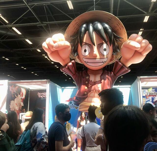 Japan Expo, allée centrale. Vendredi 15 juillet au Parc des expositions de Villepinte.