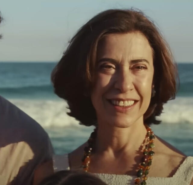 Fernanda Torres dans Je suis toujours là de Walter Salles