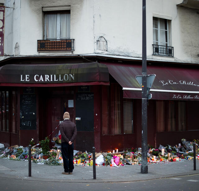 Bibliographie  des livres pour se souvenir du 13 novembre 20150.jpg