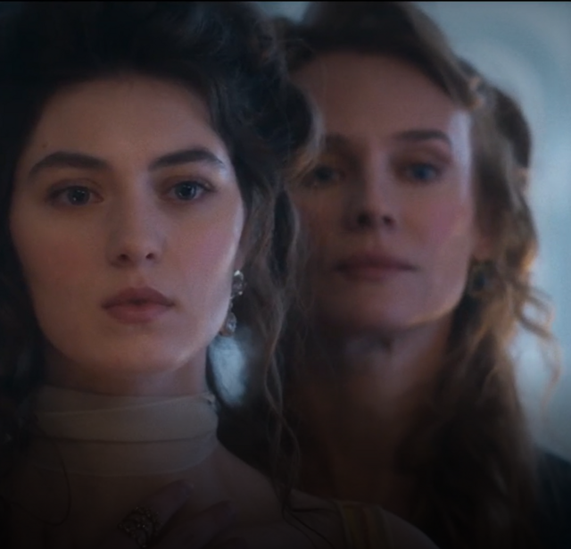 Anamaria Vartolomei et Diane Kruger dans la bande-annonce de Merteuil