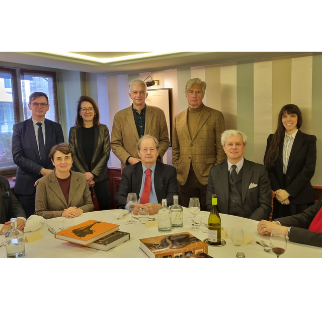 Au déjeuner de délibération du prix Drouot 2026