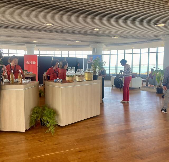 L'espace où peuvent se retrouver les membres du nouveau club de partenaires, levier financier que développe le festival Étonnants voyageurs.