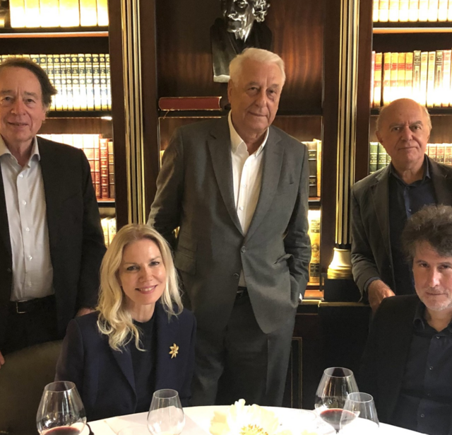 Le jury du grand prix de l'essai Michel Reybier, réuni à La Réserve Paris