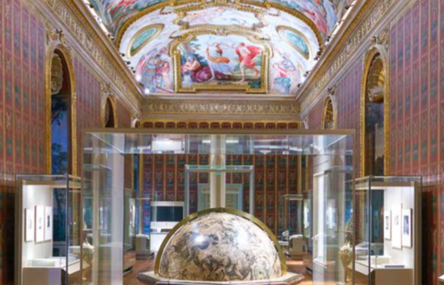 La galerie baroque Mazarin de la BnF Richelieu a été restaurée et redevient un espace d'exposition.