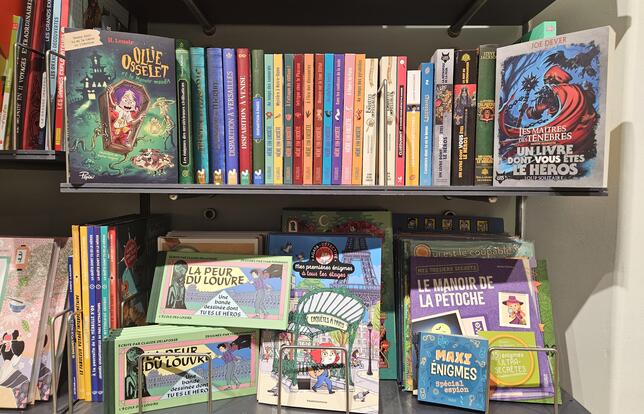 Rayon Livres dont vous êtes le héros chez Chantelivre (Paris 6e)