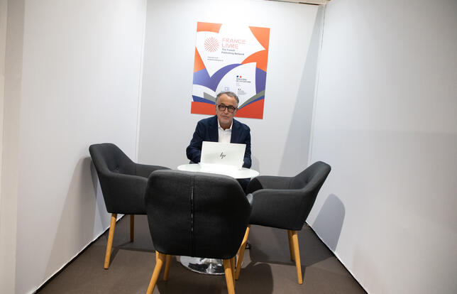 Export le livre francais fait face au monde5.jpg