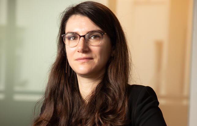 Camille Juré, responsable éditoriale chez Leduc