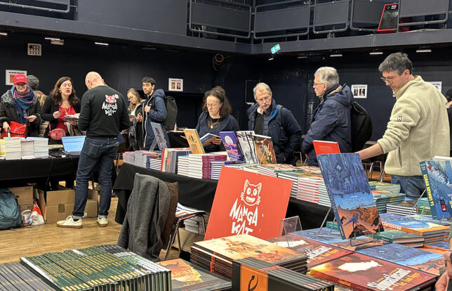 Le stand de la librairie Manga Kat dans le sous sol de l'espace Franquin