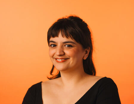 Victoire Tuaillon lance en solo son nouveau podcast "Renverser la table", disponible dès le 25 juillet - Photo Elsa Leydier 