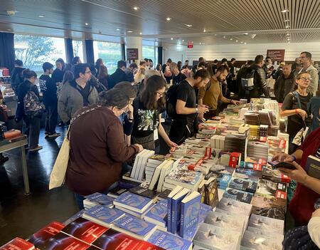 La librairie des Utopiales le samedi après-midi.