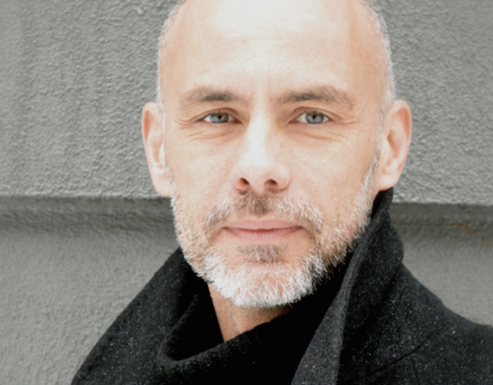 Michael Reynolds, directeur éditorial d'Europa Editions, aux États-Unis