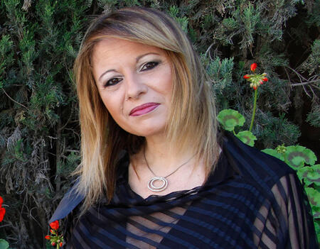 Simona Lo Iacono La guerisseuse de Catane Metailie0.jpg