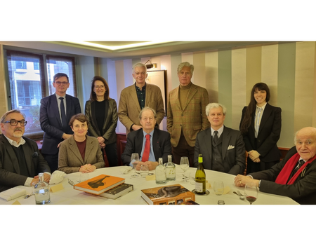 Au déjeuner de délibération du prix Drouot 2026