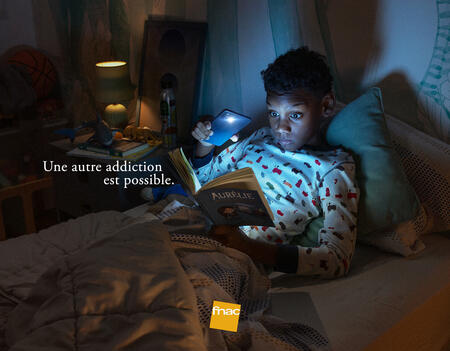 Image de la campagne nationale de sensibilisation en faveur de la lecture lancée par la FNAC