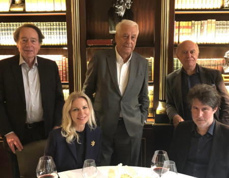 Le jury du grand prix de l'essai Michel Reybier, réuni à La Réserve Paris