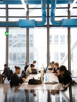 Des lecteurs à la BPI