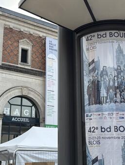 Affiche BD Boum 2025 devant la Halle aux Grains