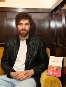 Antoine Wauters, lauréat du prix Jean Giono 2025 pour son roman "Haute-folie" (Gallimard)