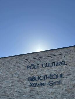 Landivisiau  la bibliotheque XavierGrall double sa surface0.jpg