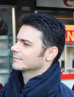 David Birbes, directeur commercial de la librairie Manga Story (Paris XIe) 