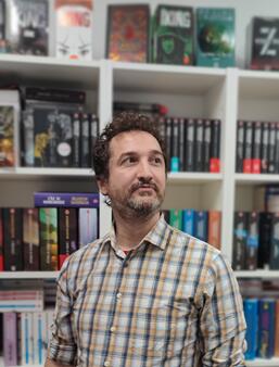 Paul-Étienne Garde, directeur de la collection "Imaginaire" du LIvre de poche