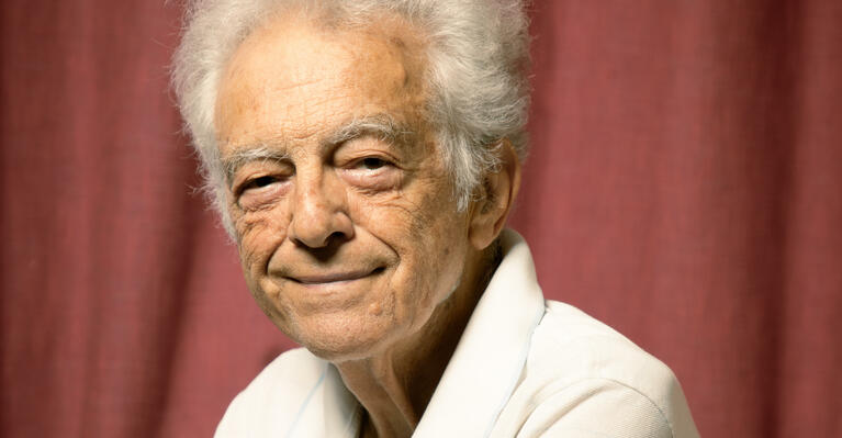 Jean-Claude Zylberstein chez lui, à Paris