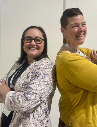 Amanda Jones et Sam Helmick, représentantes de l’ALA