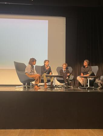 Table ronde sur les débats en bibliothèque, organisée pour les journées d’étude 2025 de l’Association des bibliothécaires départementaux sur le thème des transitions.