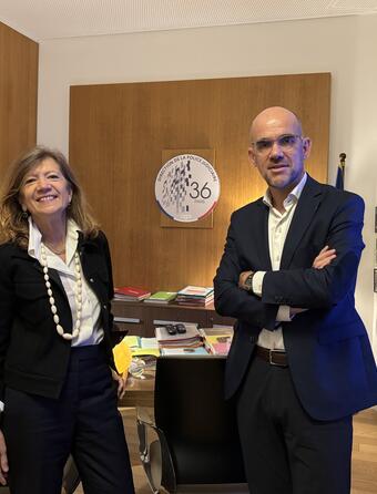Agnès Catineau et Fabrice Gardon dans les bureaux de la Police judiciaire de Paris au 36 rue du Bastion 