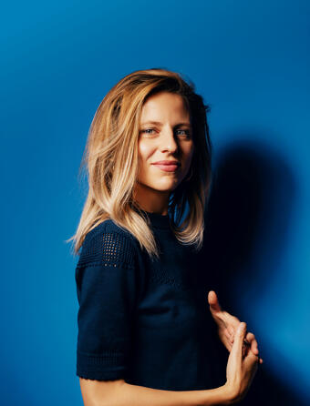 Louise Browaeys Bleue comme la riviere Phebus0.jpg