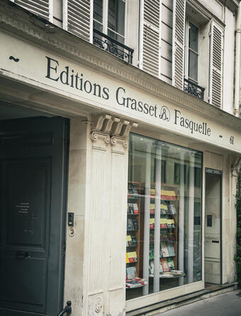Les éditions Grasset, rue des Saints-Pères, à Paris
