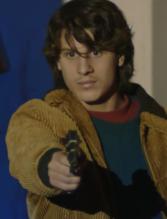 Luca lubrano dans le rôle de Pietro Savastano dans Gomorra : Les origines