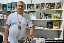 Andrey Yanushkevich, libraire biélorusse, Minsk