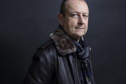 Olivier BardeCabucon Hollywood cantine Gallimard0.jpg