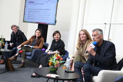 (de gauche à droite) Laurent Bonzon, Lucie Campos, Marina Corro, Carine d’Inca, Olivier Chaudenson 