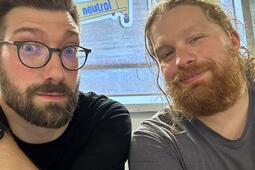 Julien et Quentin, bibliothécaires podcasteurs critiques