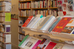 À la librairie Violette & Co