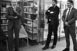 Robert Badinter lors de l'inauguration de la bibliothèque de la prison de la Santé, qui porte son nom