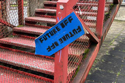 Pancarte du Future Off